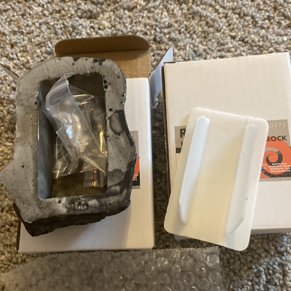 RAM PRO HIDE-A-SPARE-KEY FAKE ROCK - Picture 2 of 5